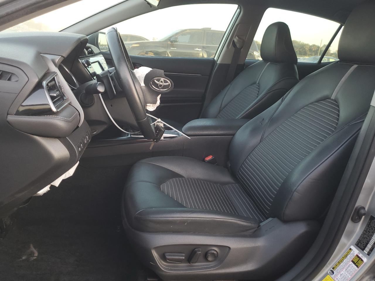 2020 Toyota Camry - Image 7