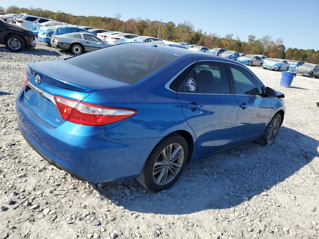 2017 Toyota Camry Le - Фото 3