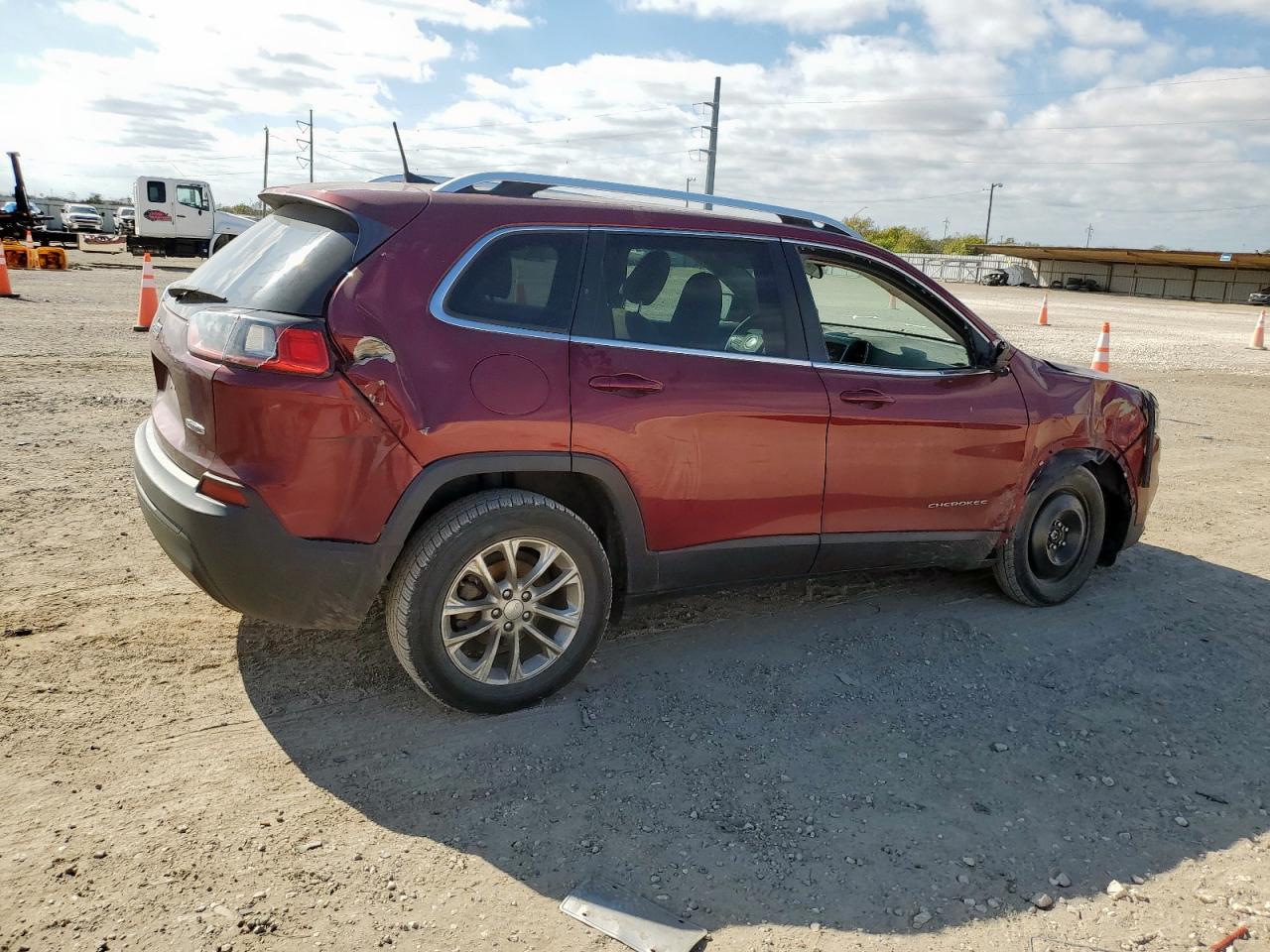 2019 Jeep Cherokee Latitude - Фото 3