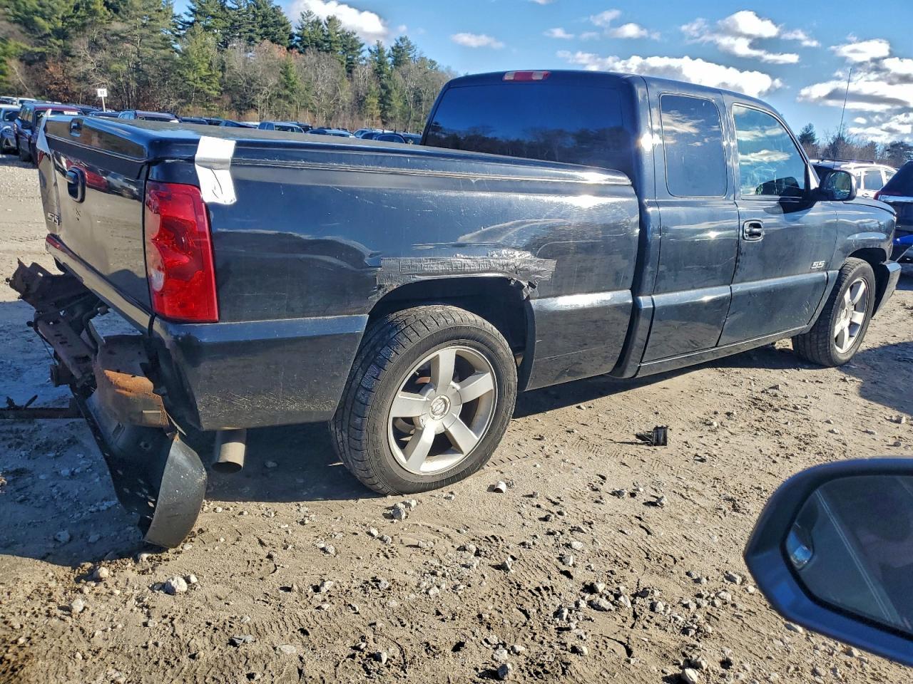 2003 Chevrolet Silverado K1500 - Image 3