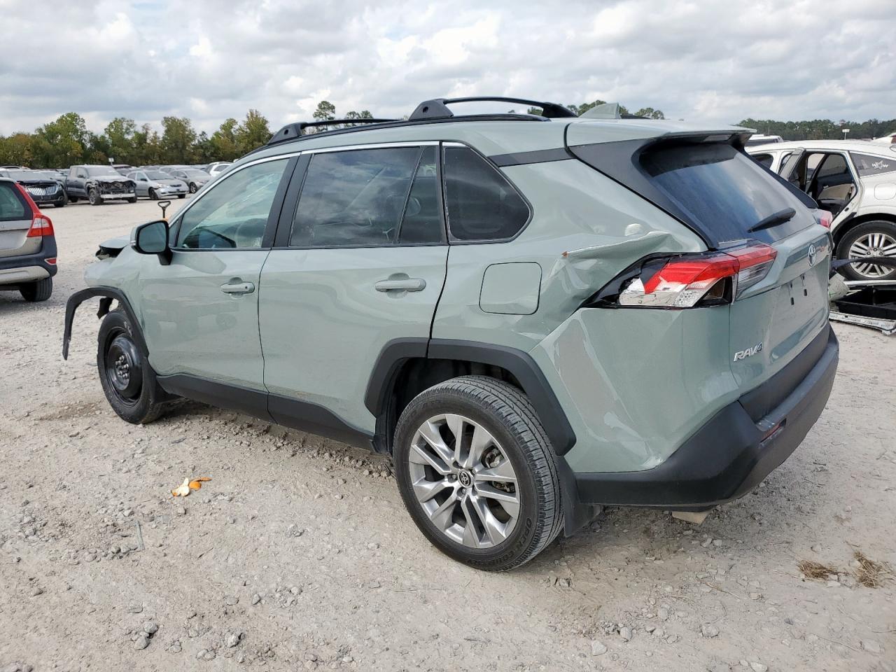 2023 Toyota Rav4 Xle Premium - Фото 2