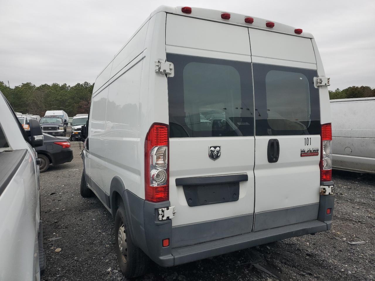 2014 Ram Promaster 2500 Delivery Van - Фото 2
