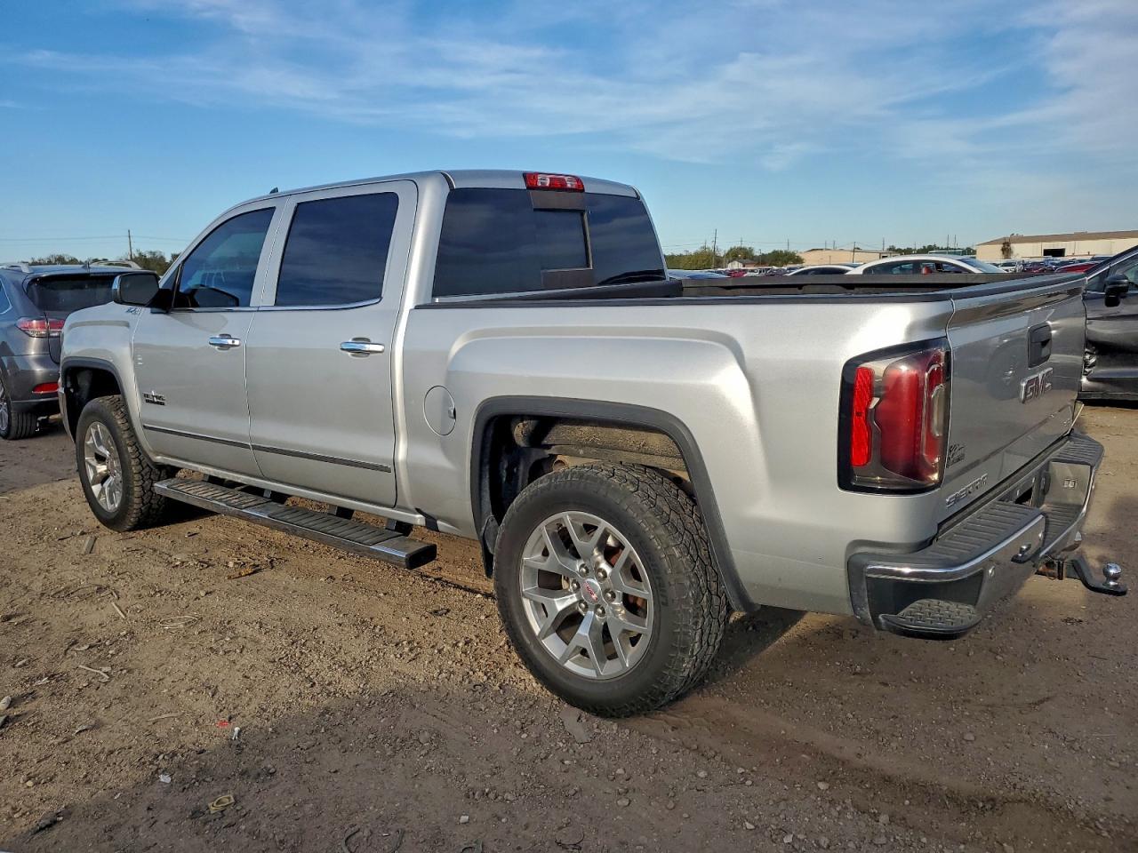 2018 GMC Sierra K1500 Slt - Фото 2