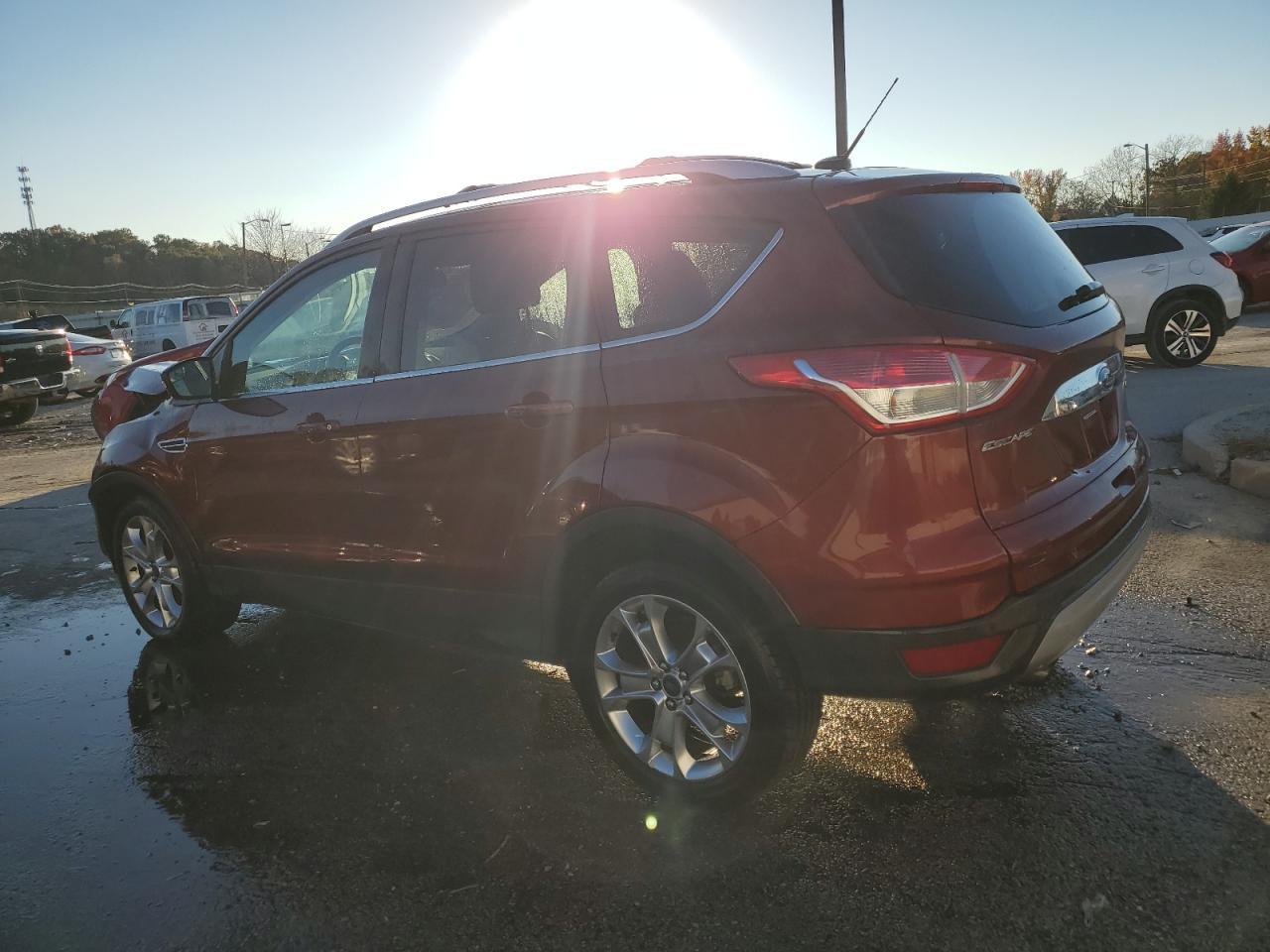 2014 Ford Escape Titanium - Фото 2
