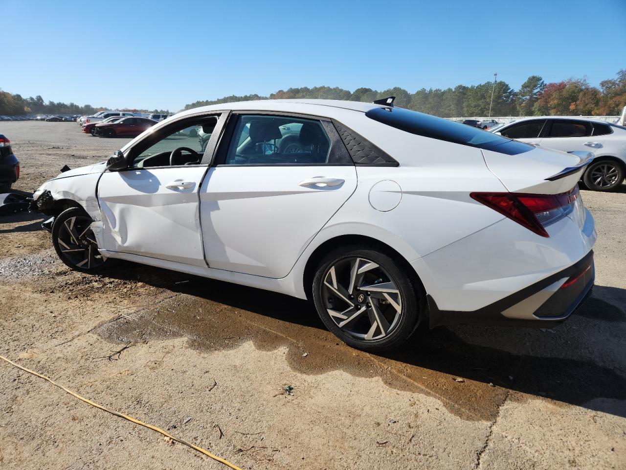 2025 Hyundai Elantra Sel Sport - Фото 2