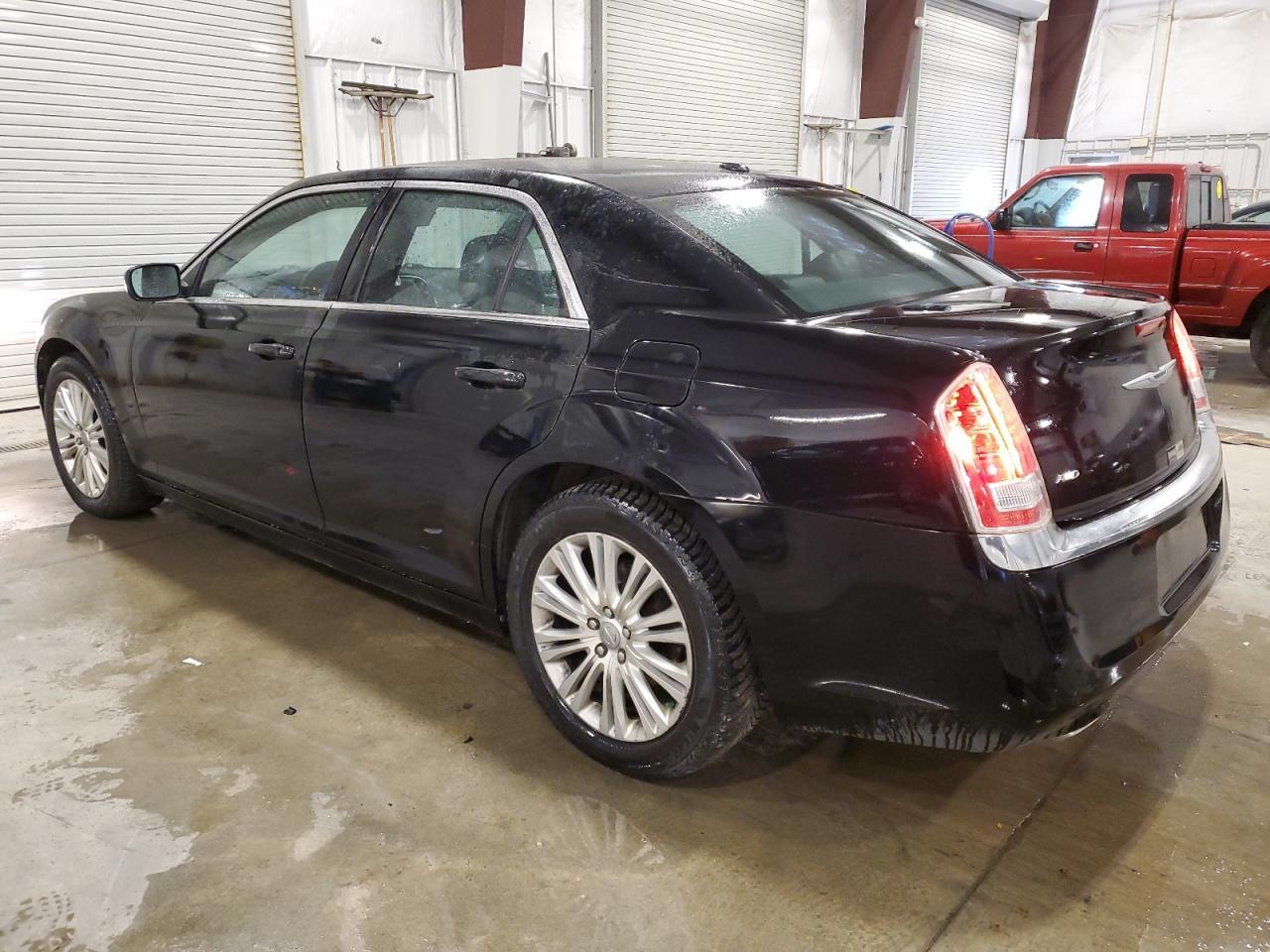 2014 Chrysler 300 - Image 2