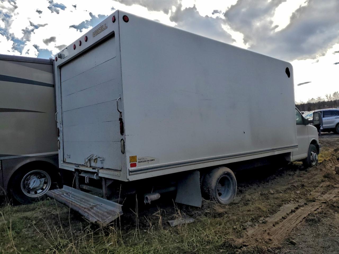 2012 Chevrolet Express G3500 - Image 3