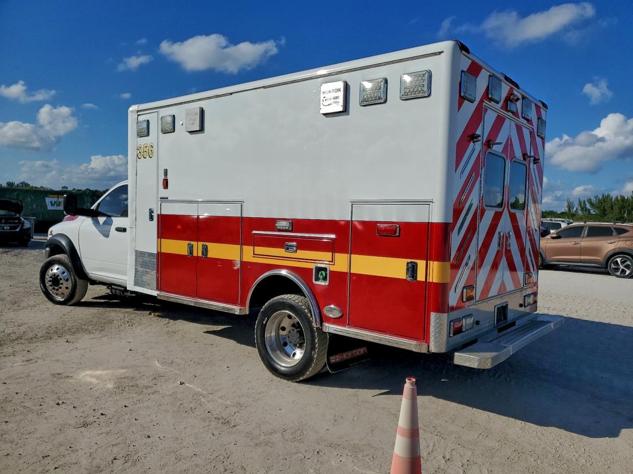 2015 Ram 5500 Ambulance - Image 2