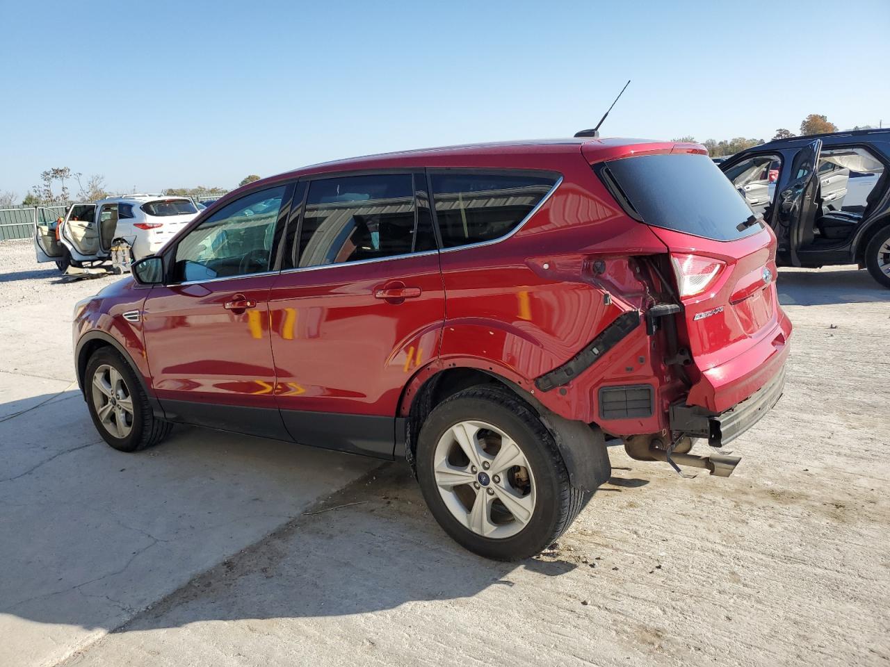 2015 Ford Escape Se - Фото 2
