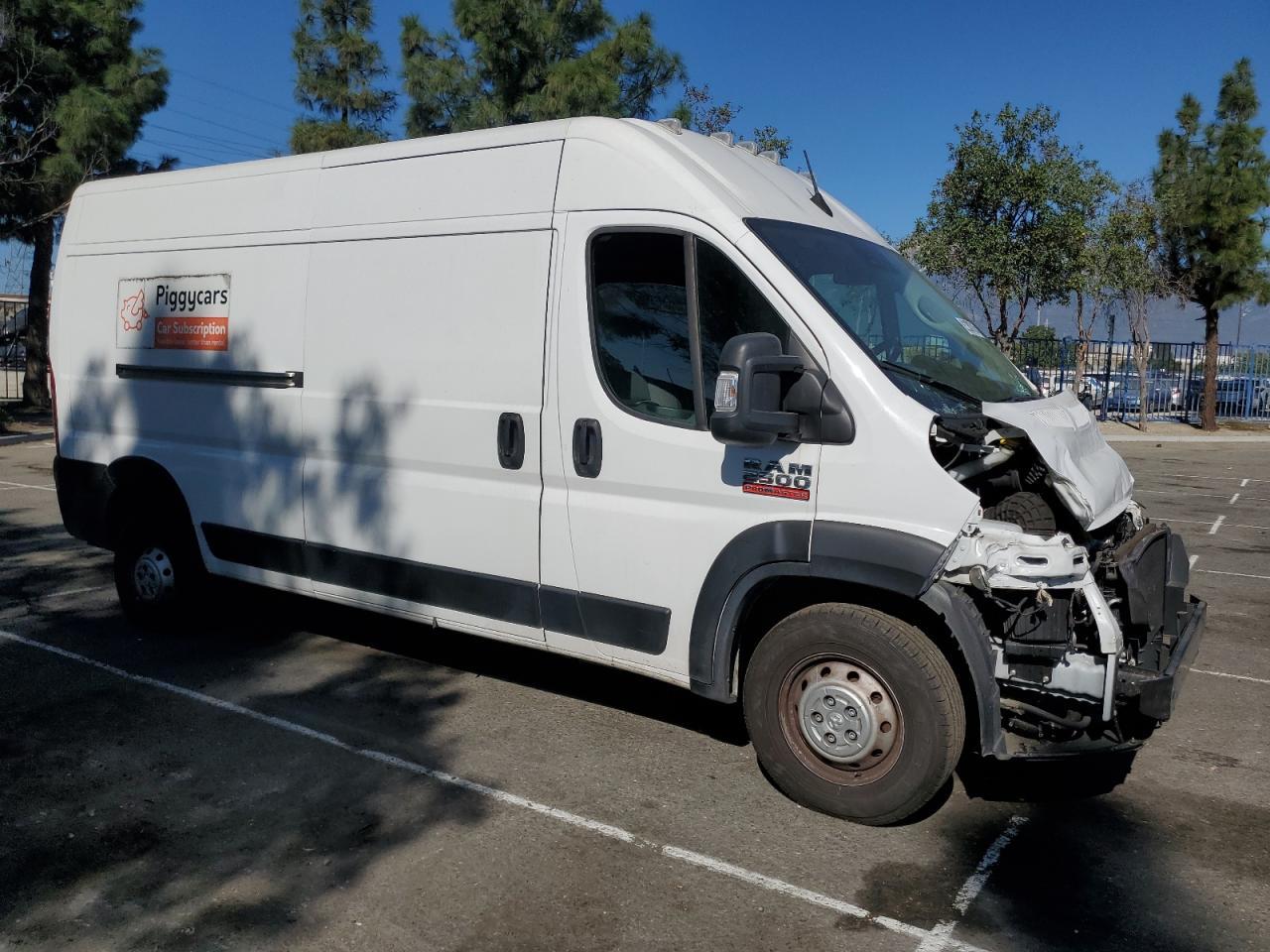 2022 Ram Promaster 2500 Delivery Van - Фото 4