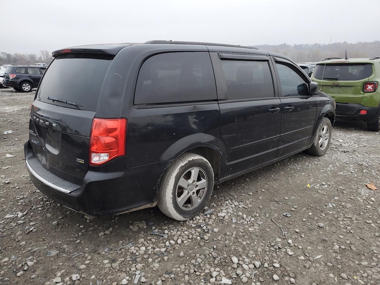 2013 Dodge Grand Caravan Sxt - Image 3