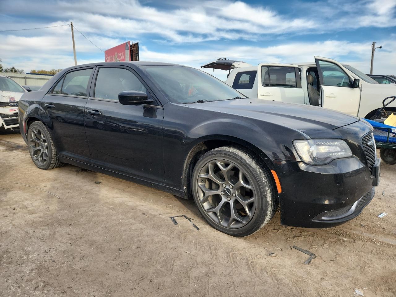 2018 Chrysler 300 Touring - Фото 4