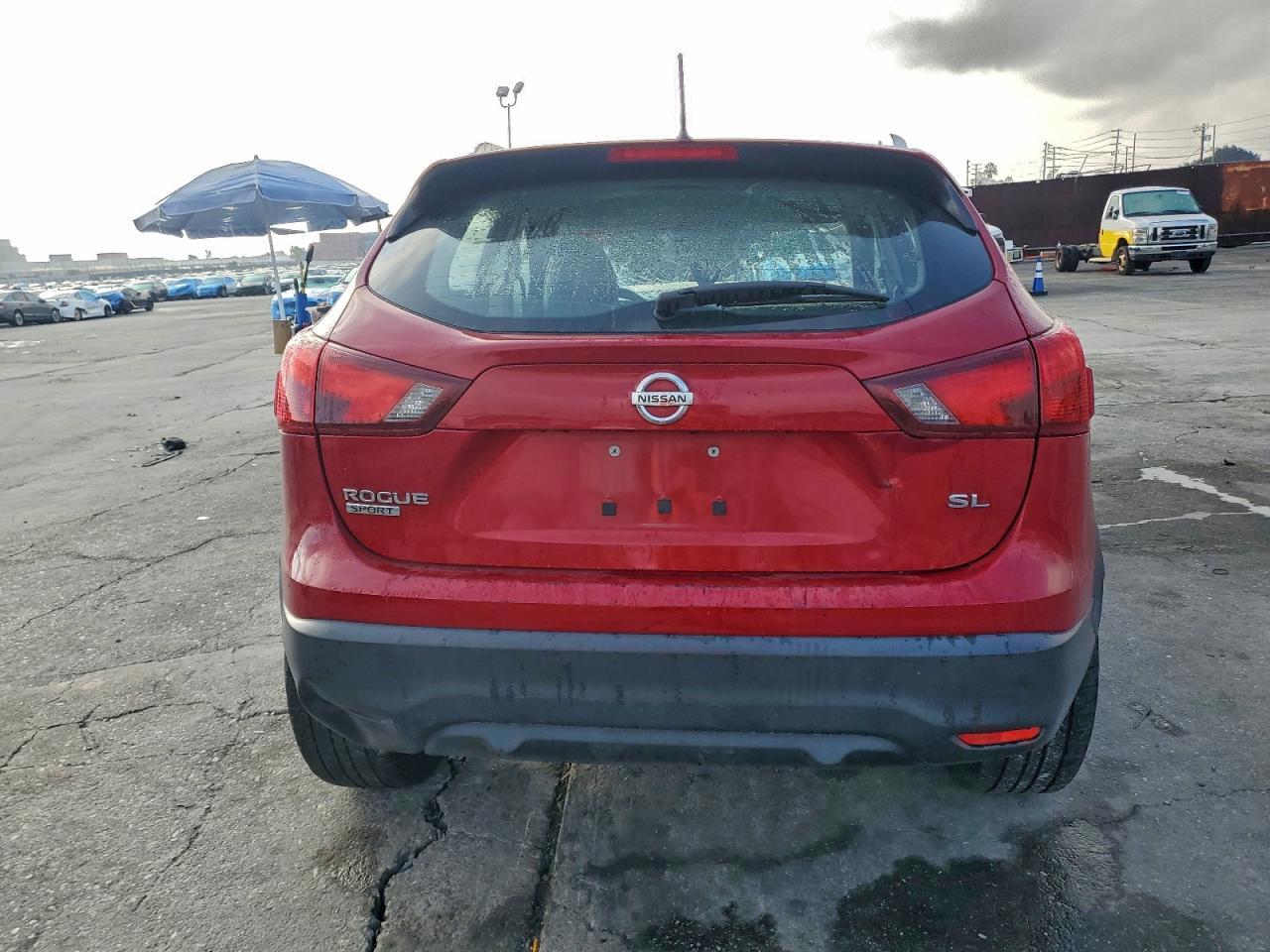 2017 Nissan Rogue Sport S - Image 6