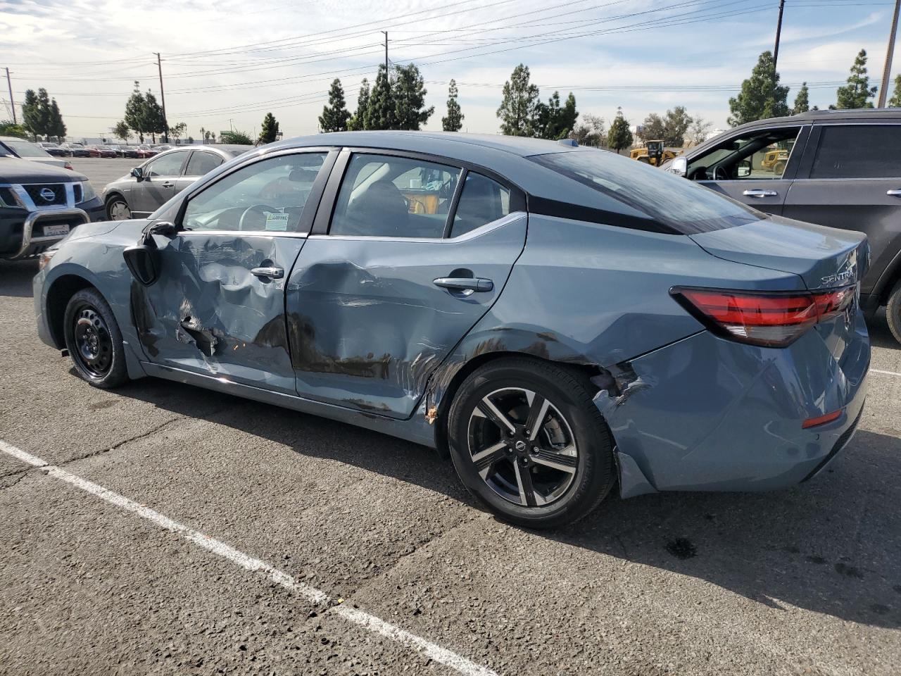 2025 Nissan Sentra Sv - Фото 2