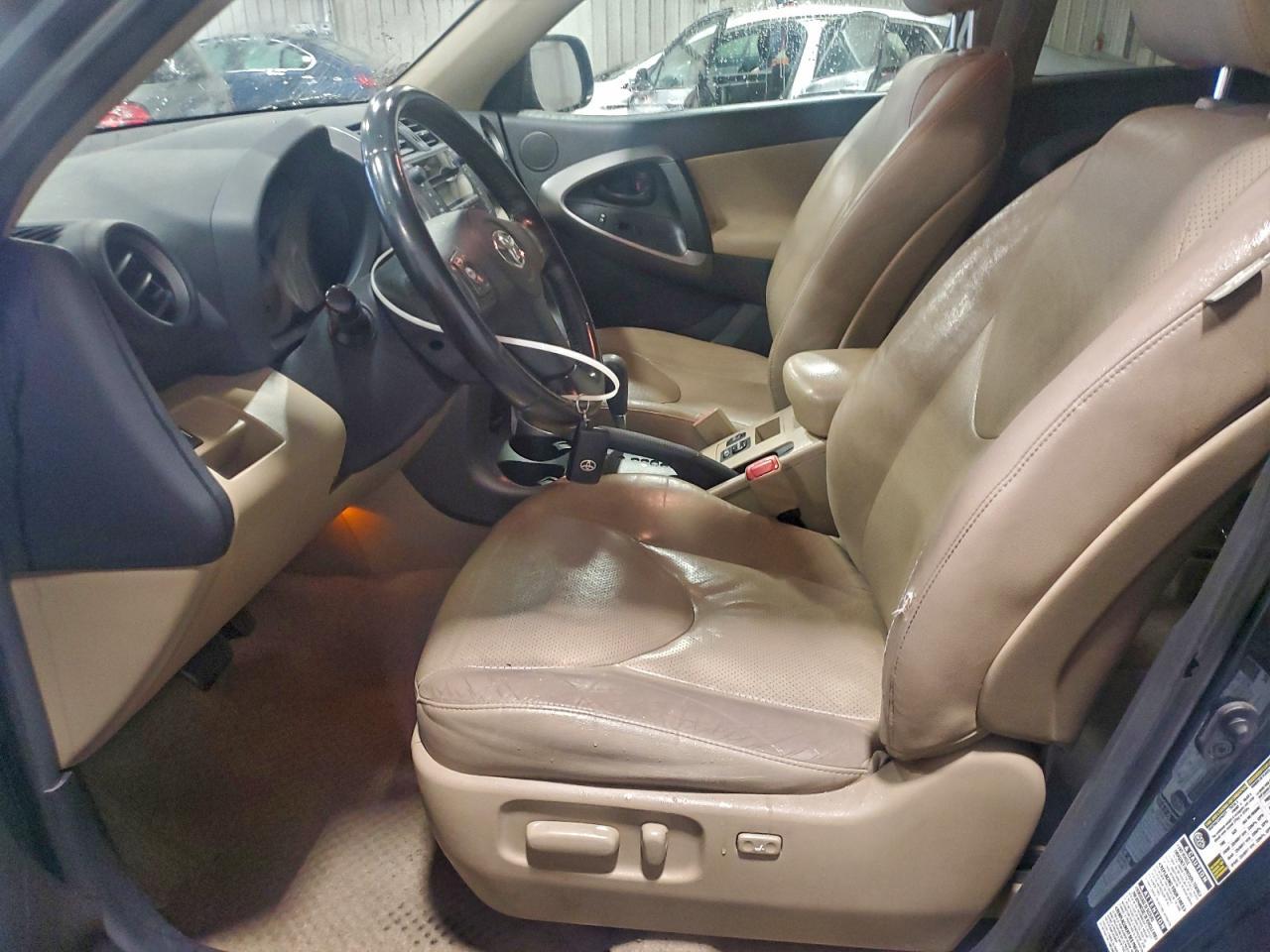 2011 Toyota Rav4 Limited - Image 7