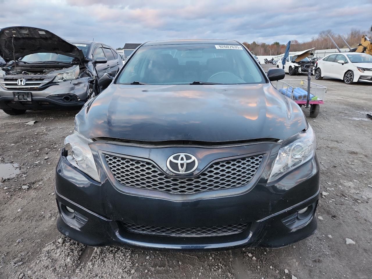 2011 Toyota Camry Base - Фото 5