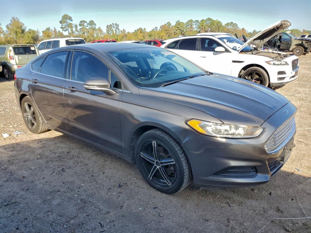 2013 Ford Fusion Se - Фото 4