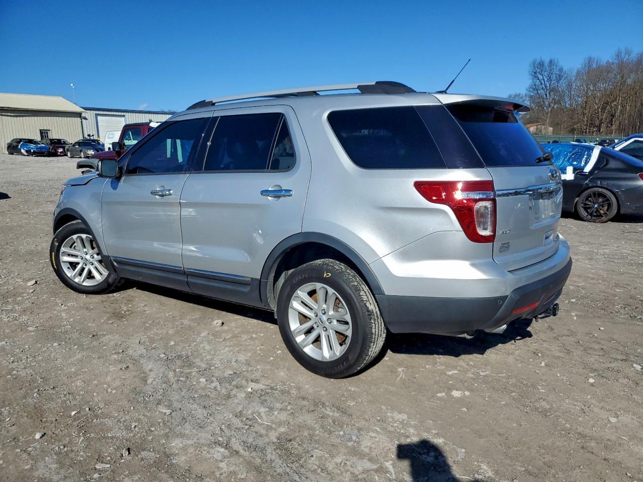 2014 Ford Explorer Xlt - Фото 2
