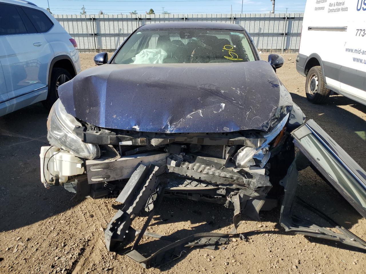 2021 Niss Altima - Фото 5