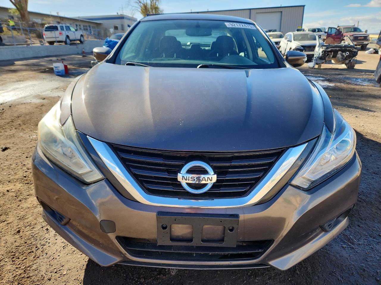 2016 Nissan Altima 2.5 Sv - Image 5