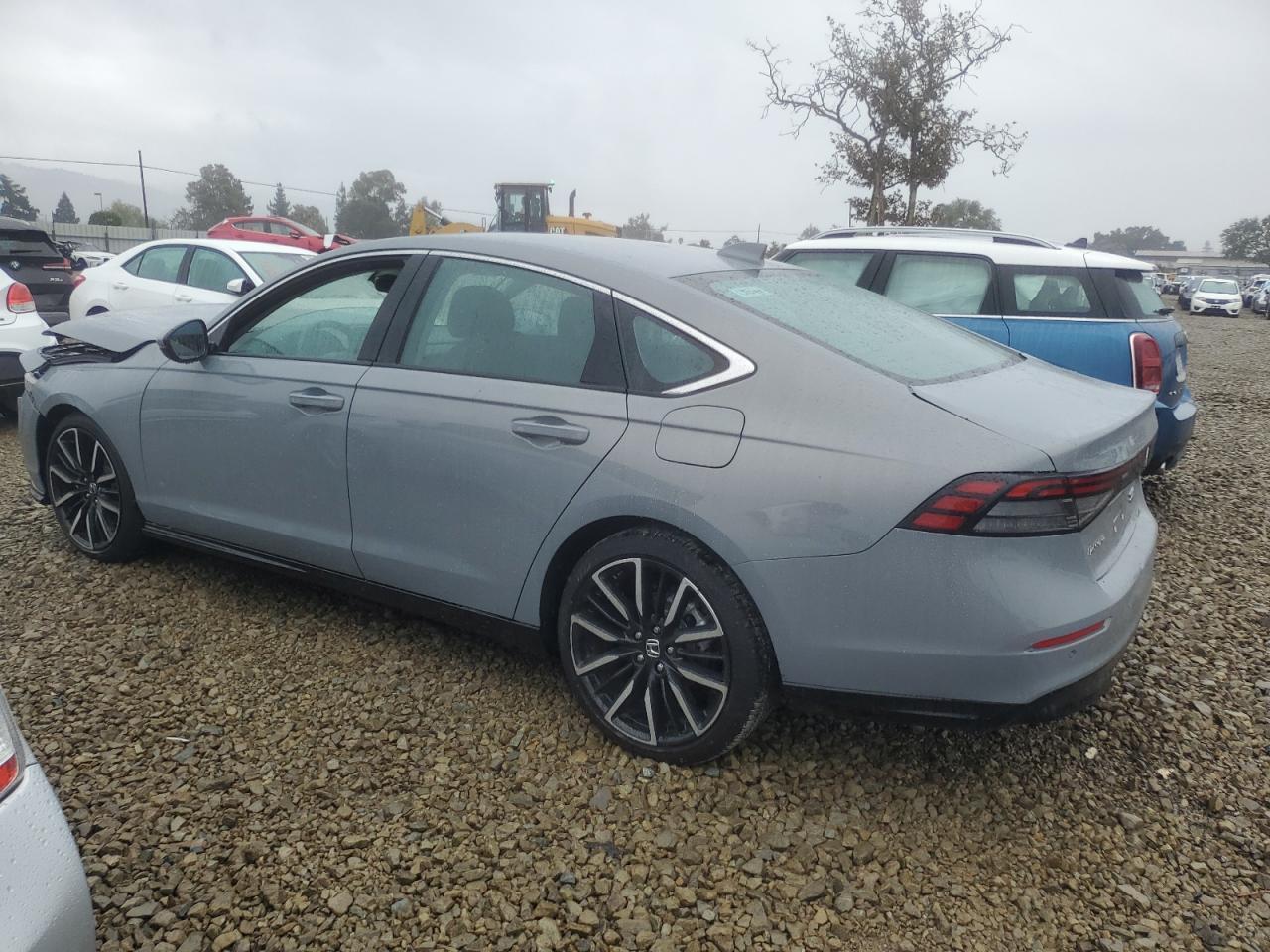 2025 Honda Accord Touring Hybrid - Фото 2