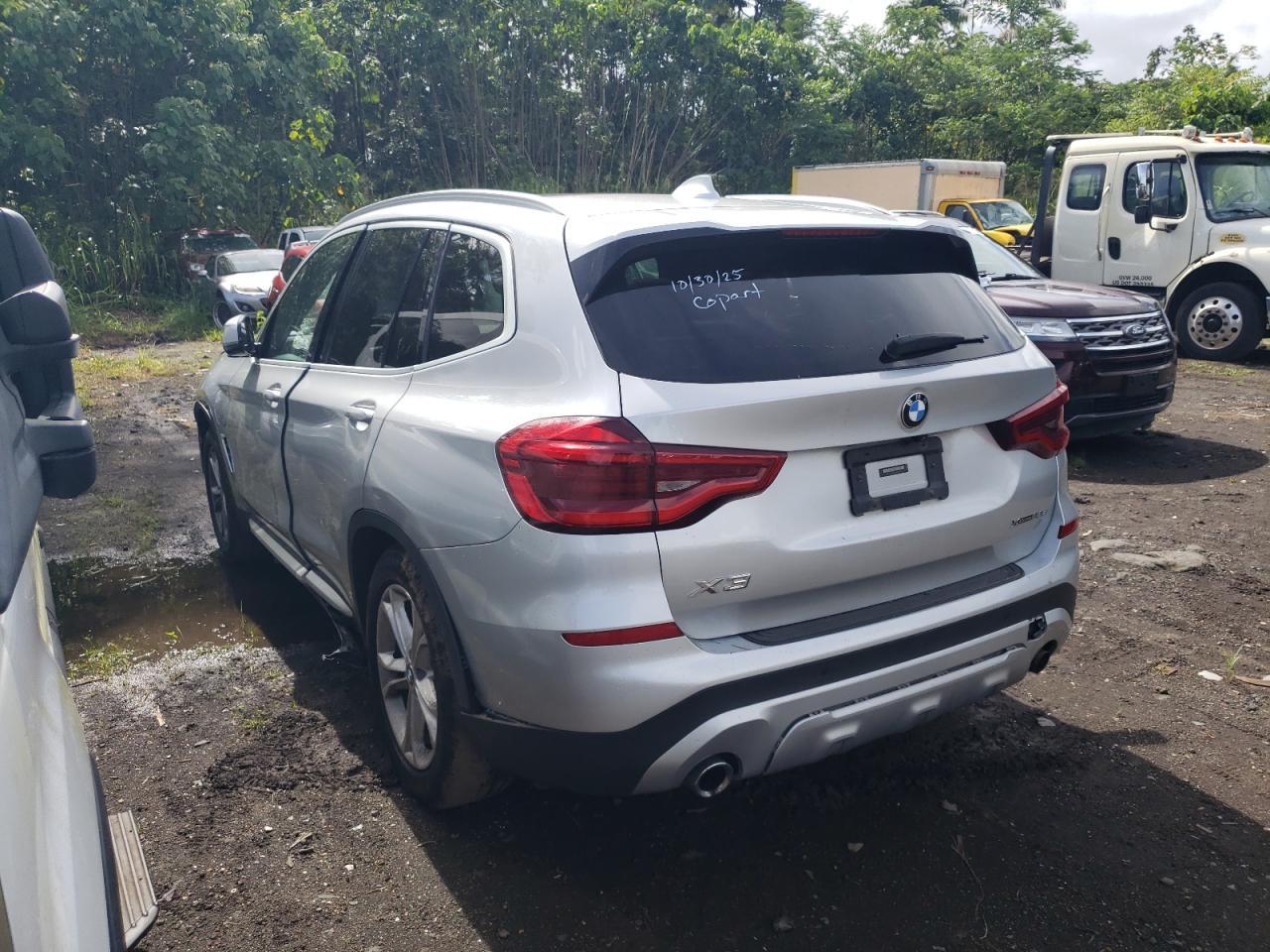 2021 BMW X3 xDrive30E - Фото 2