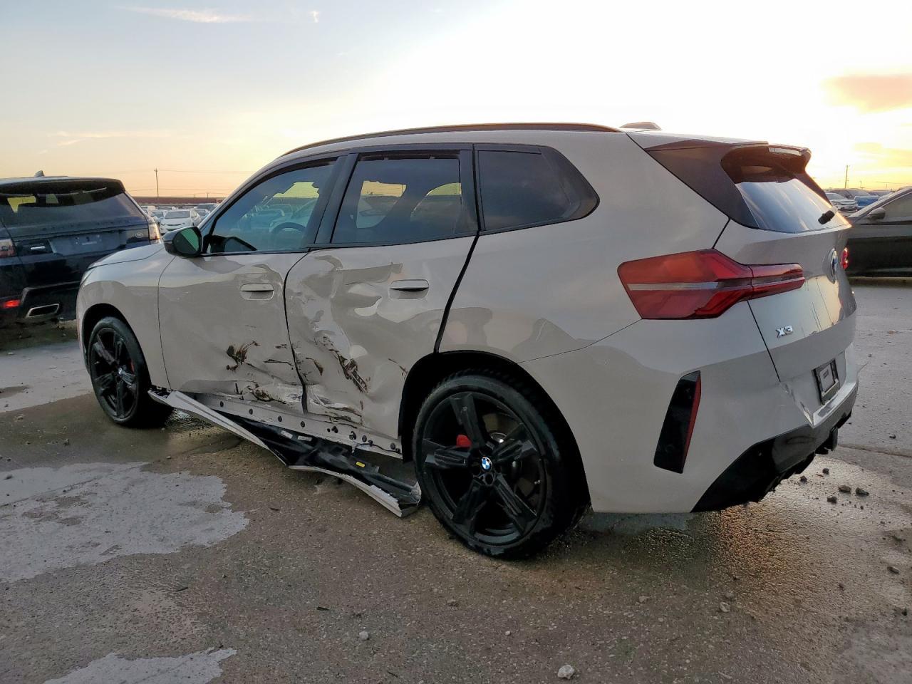 2025 BMW X3 M50 - Фото 2