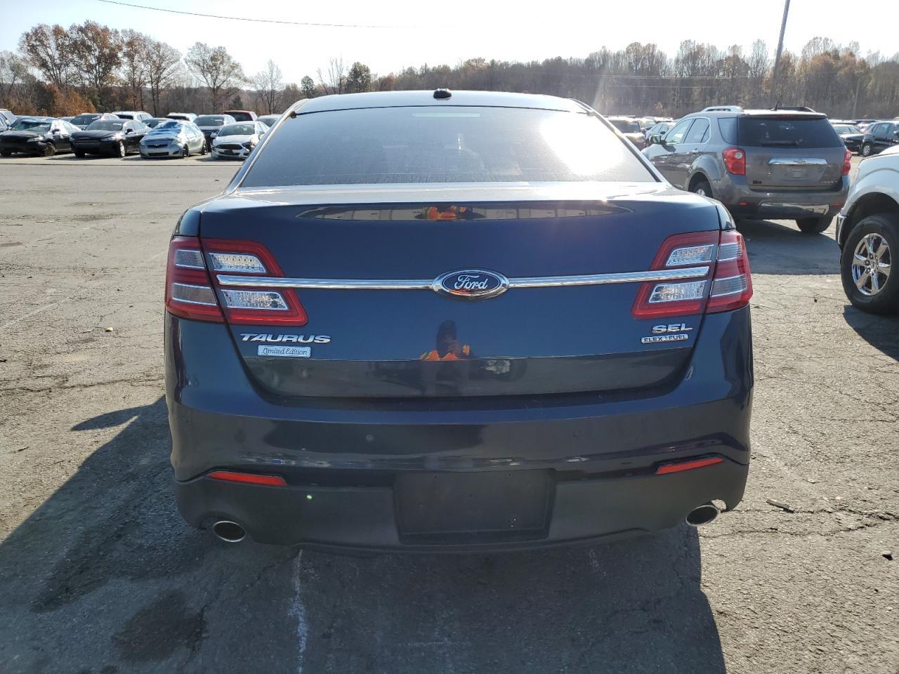 2016 Ford Taurus Sel - Image 6