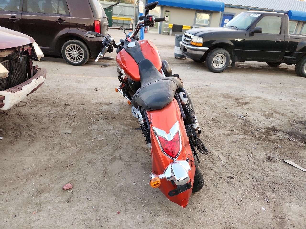 2014 Kawasaki Vn1700 K - Фото 4