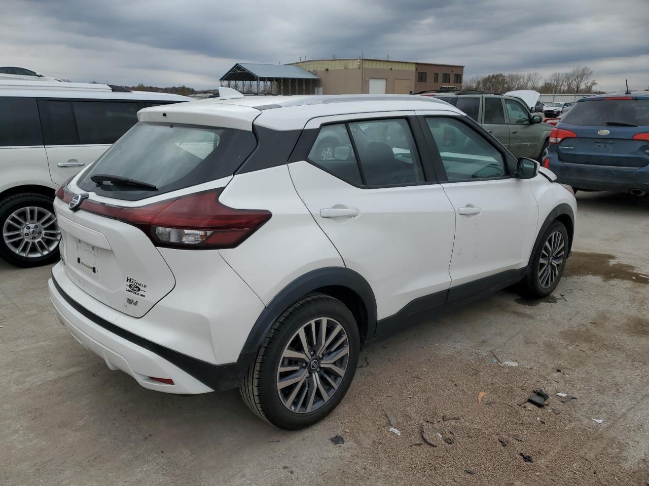 2021 Nissan Kicks Sv - Фото 3