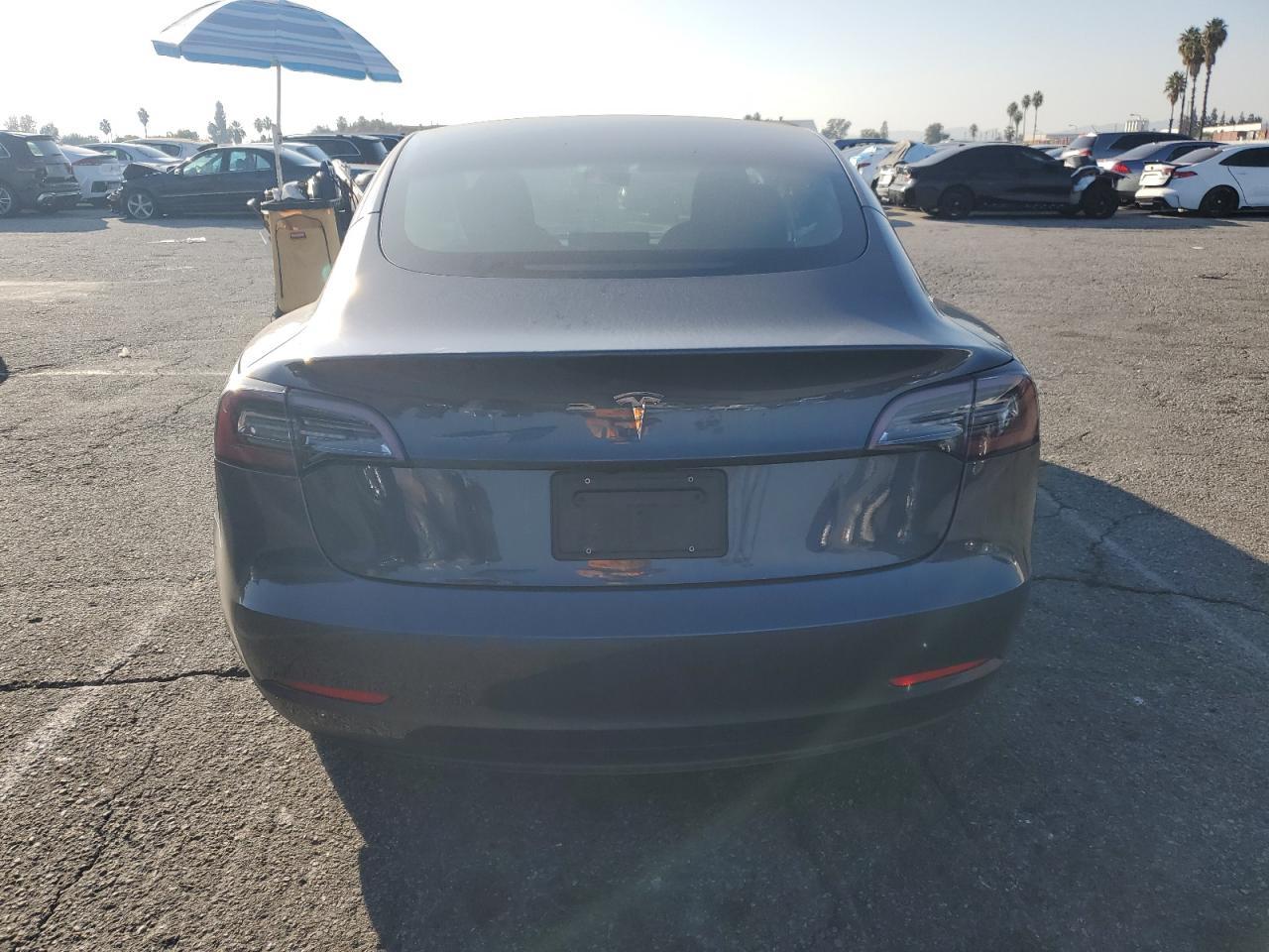 2023 Tesla Model 3 - Image 6