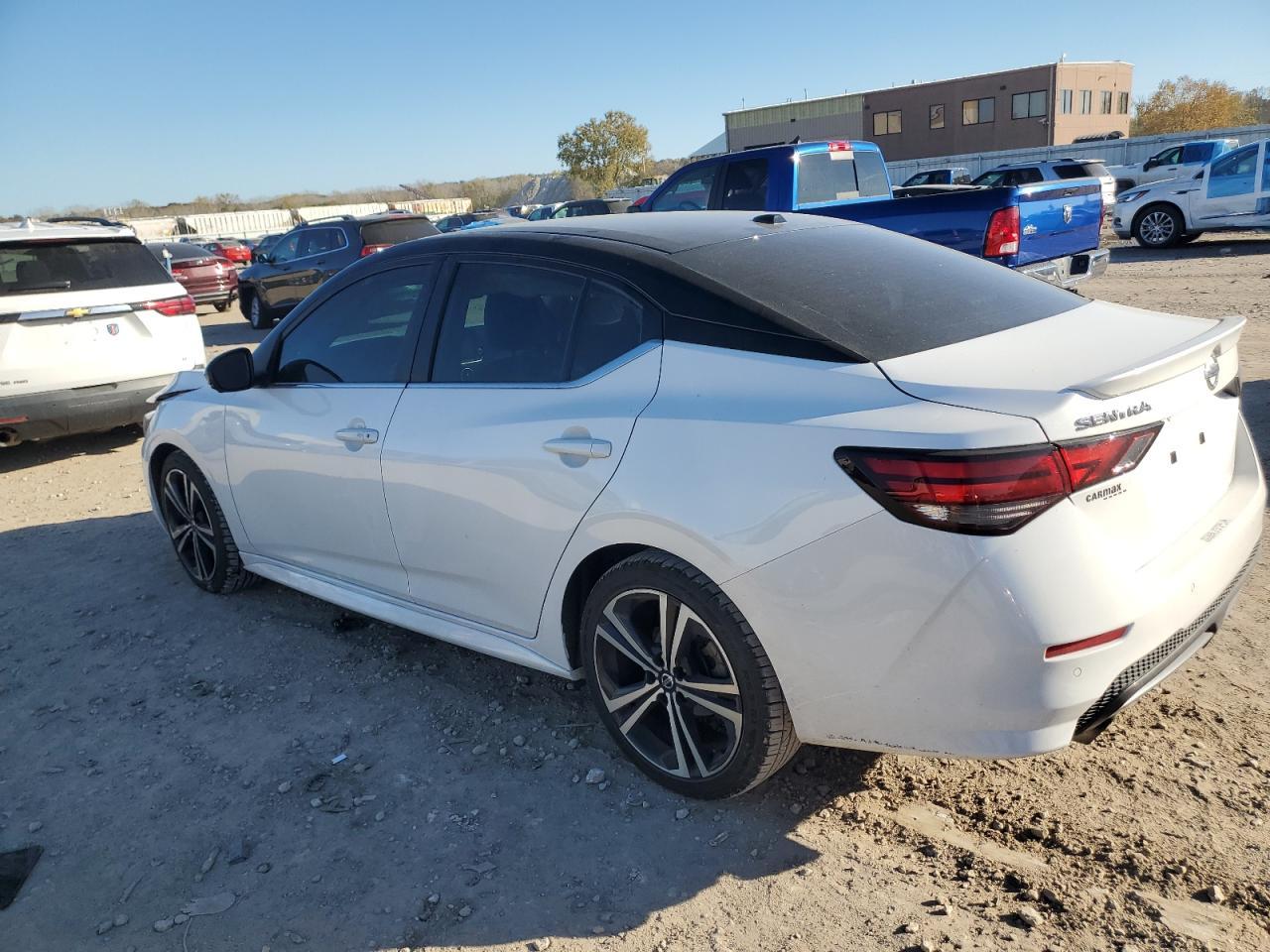 2021 Nissan Sentra Sr - Фото 2