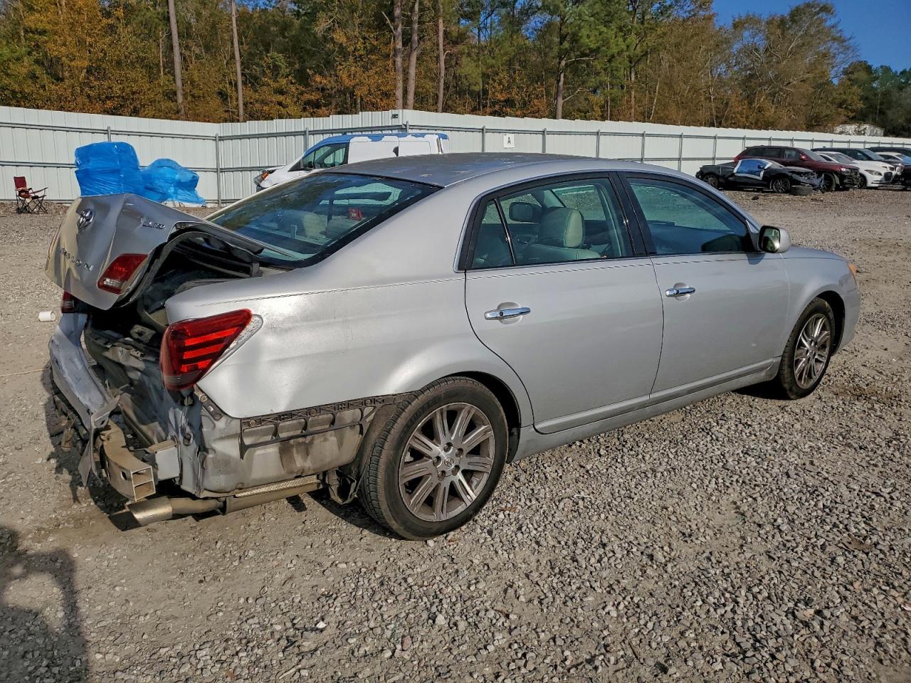 2008 Toyota Avalon Xl - Image 3