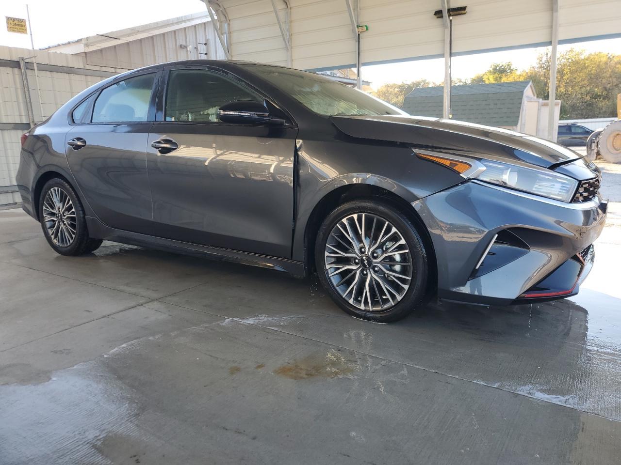 2024 Kia Forte Gt Line - Фото 4