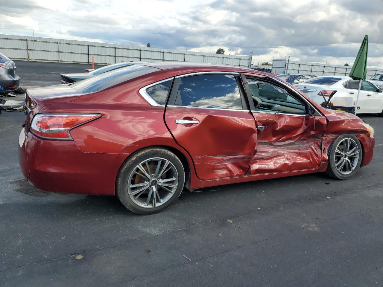 2014 Nissan Altima 2.5 - Image 3