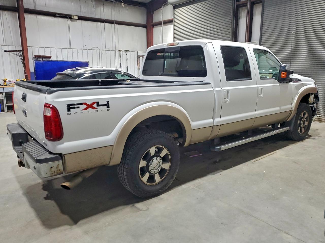 2011 Ford F250 Super Duty - Фото 3
