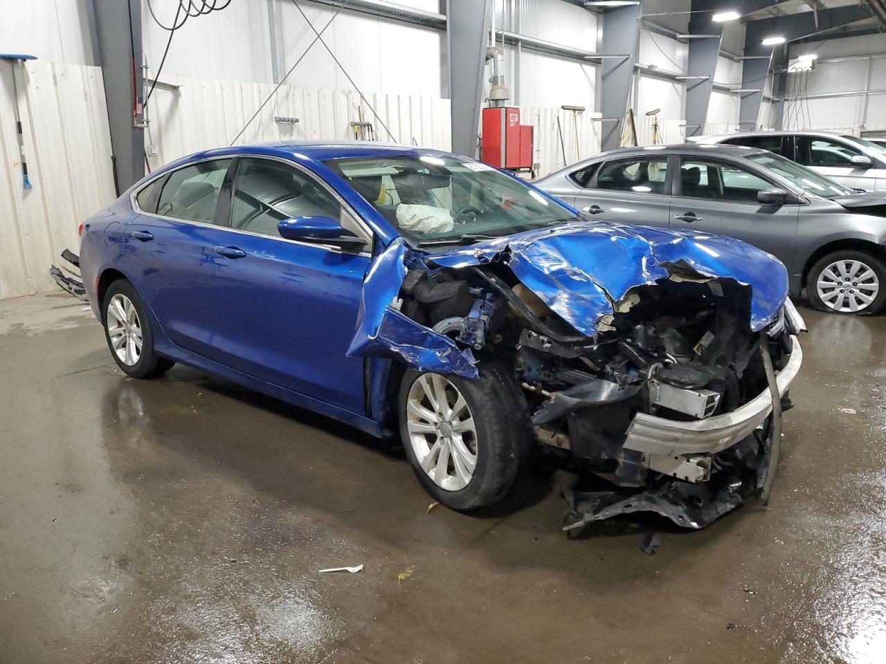 2015 Chrysler 200 Limited - Image 4