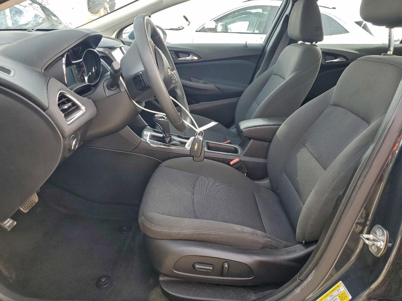 2017 Chevrolet Cruze Lt - Image 7