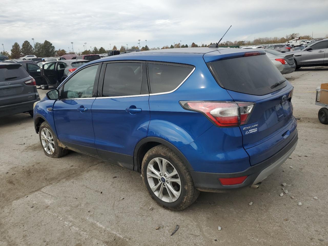 2017 Ford Escape Se - Фото 2
