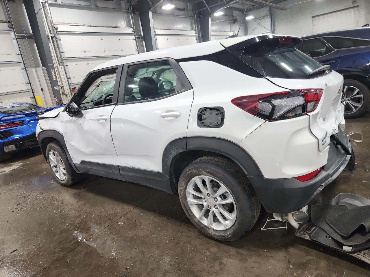 2024 Chevrolet Trailblazer Ls - Image 2