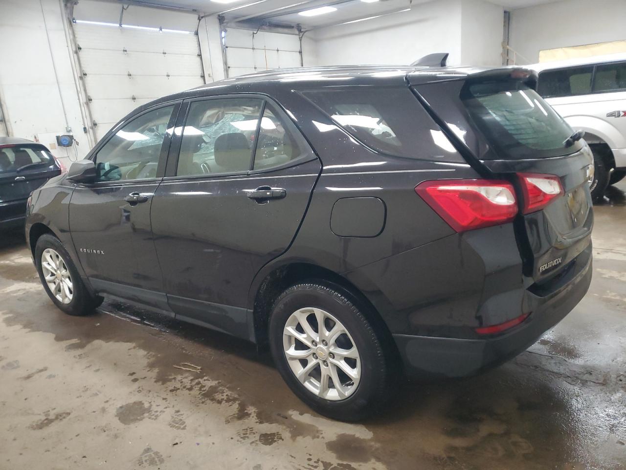 2019 Chevrolet Equinox Ls - Image 2