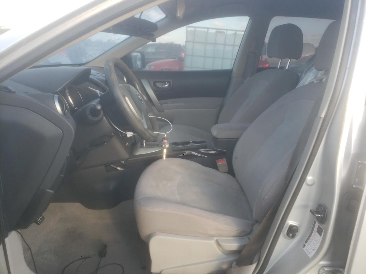 2010 Nissan Rogue S - Image 7