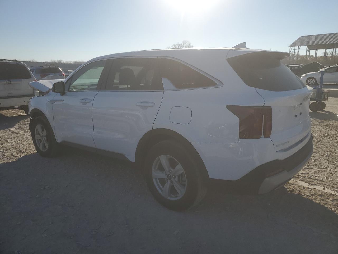 2025 Kia Sorento Lx - Image 2