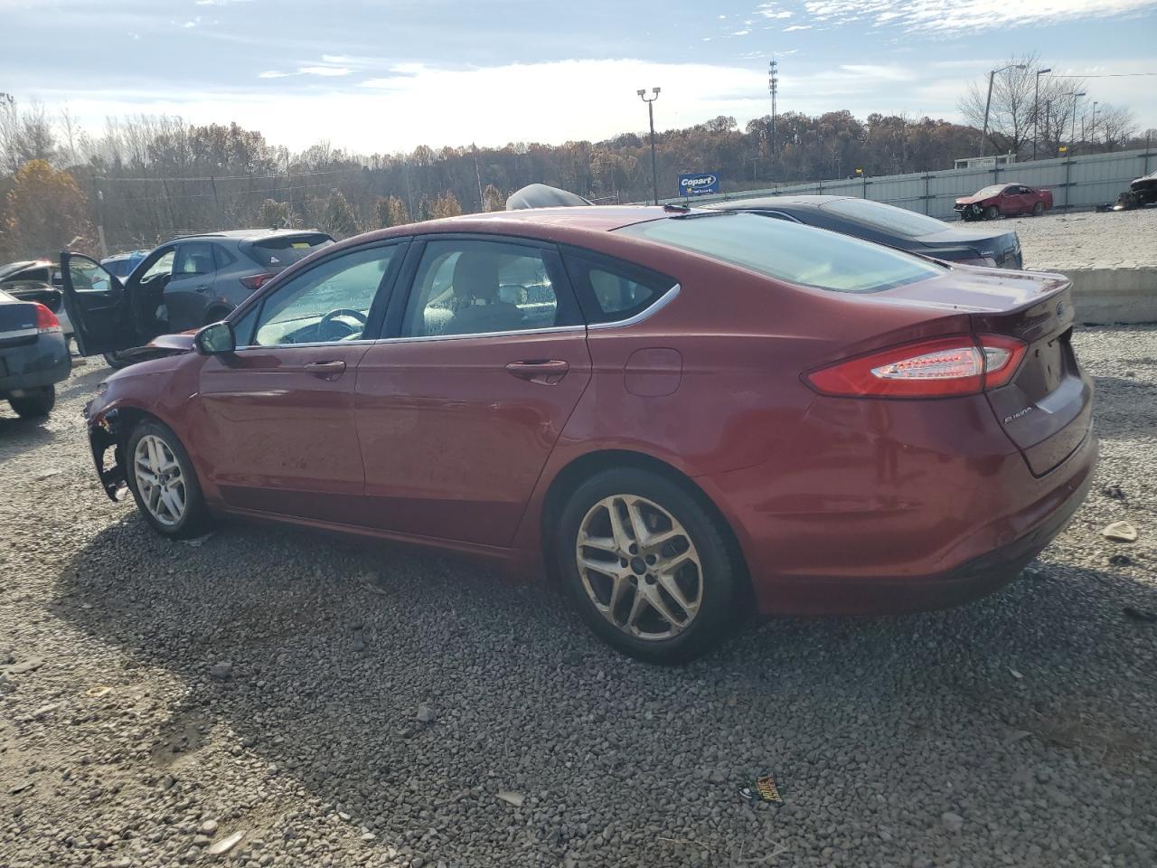 2014 Ford Fusion Se - Фото 2