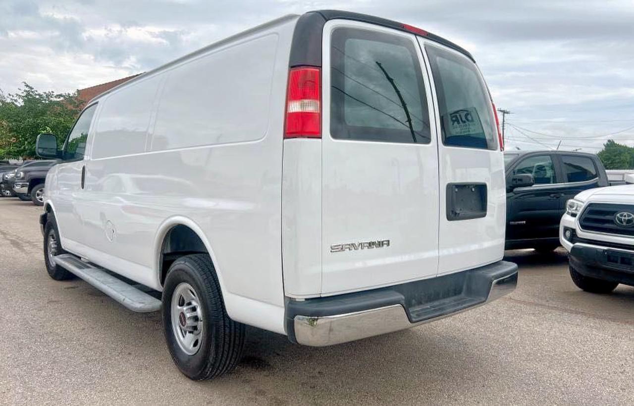 2022 GMC Savana G2500 - Фото 3