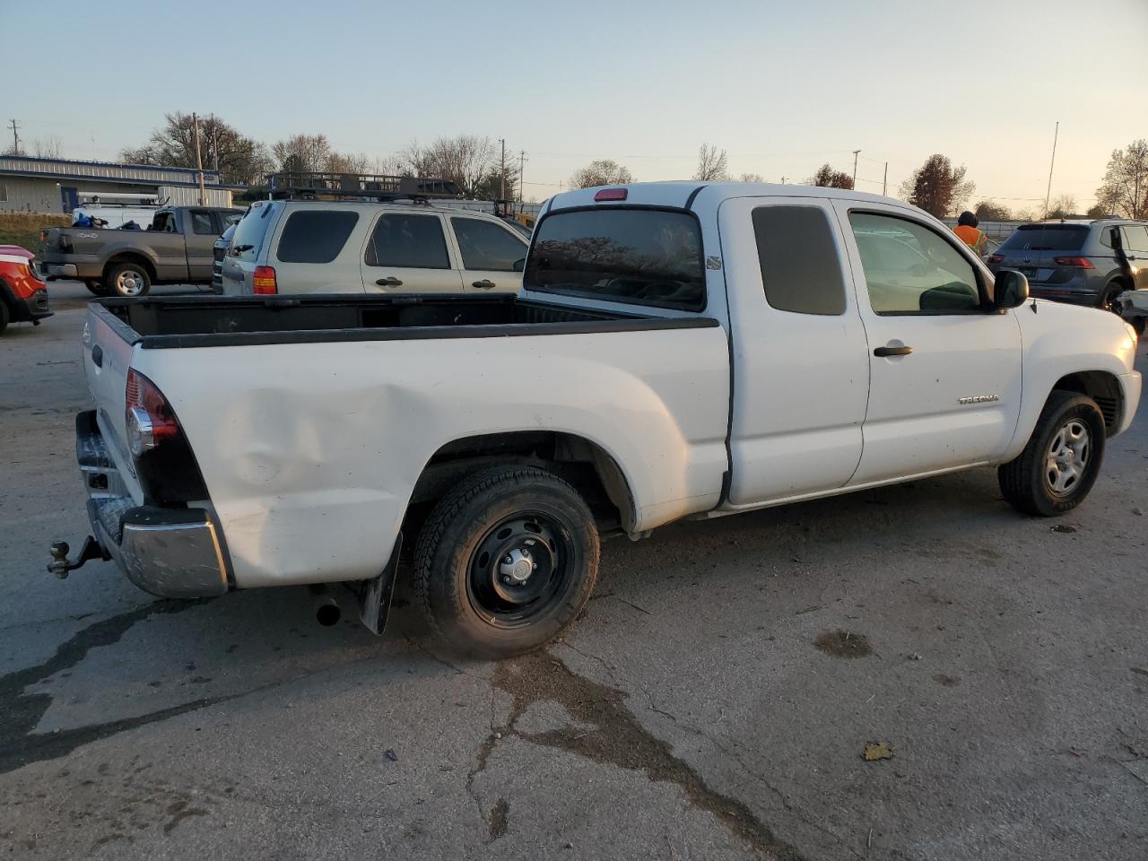 2011 Toyota Tacoma Access Cab - Image 3
