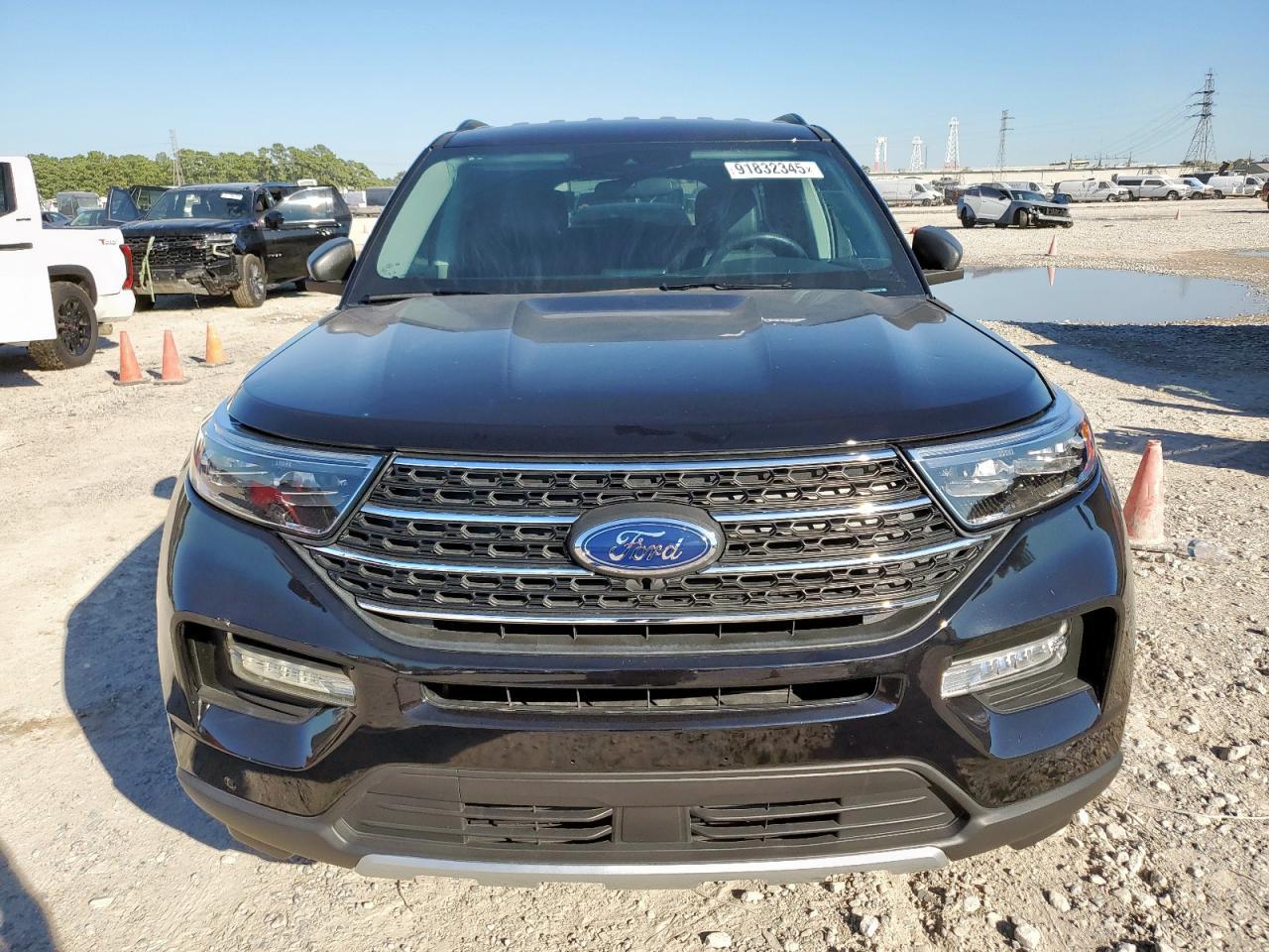 2024 Ford Explorer Xlt - Фото 5