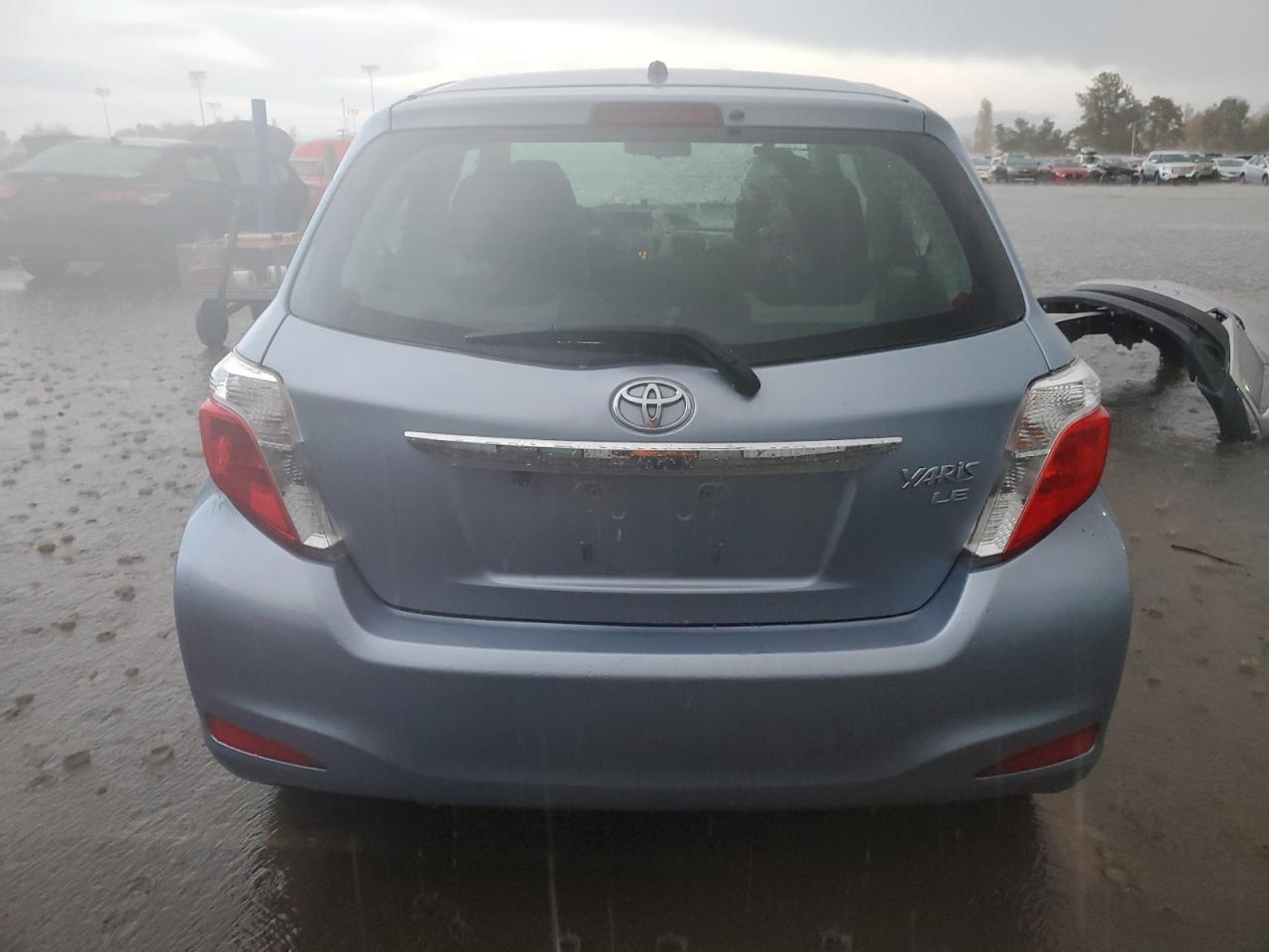 2013 Toyota Yaris - Фото 6