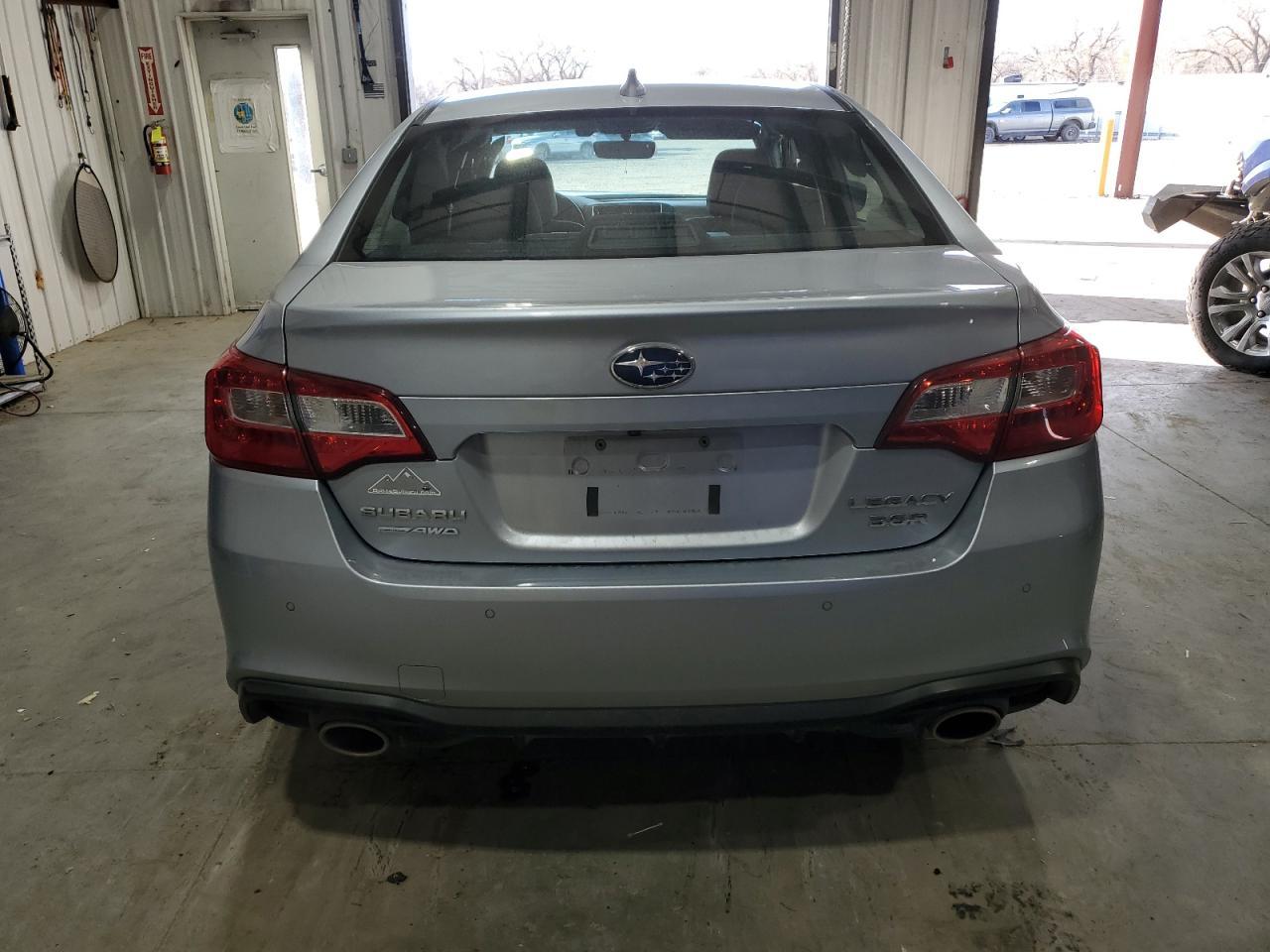 2019 Subaru Legacy 3.6R Limited - Фото 6