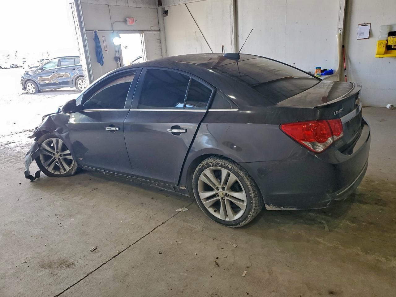 2015 Chevrolet Cruze Ltz - Image 2